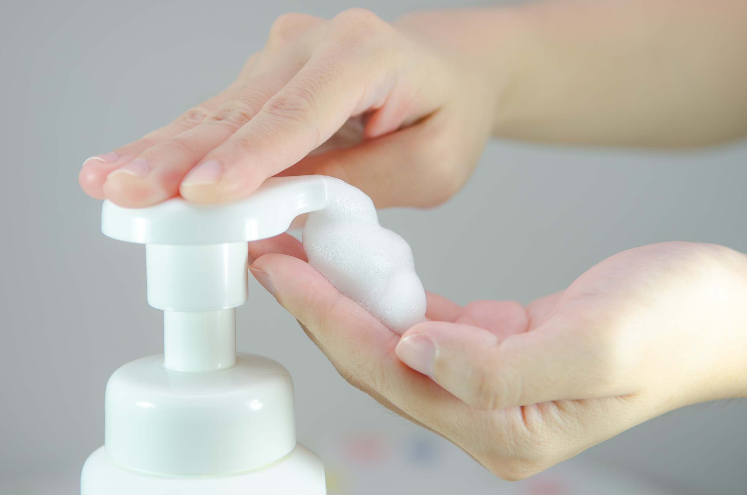 Esters and emollients foam product